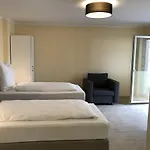 Hotel Select & Aparts 3*