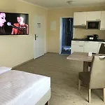 Ξενοδοχείο Select & Aparts 3*