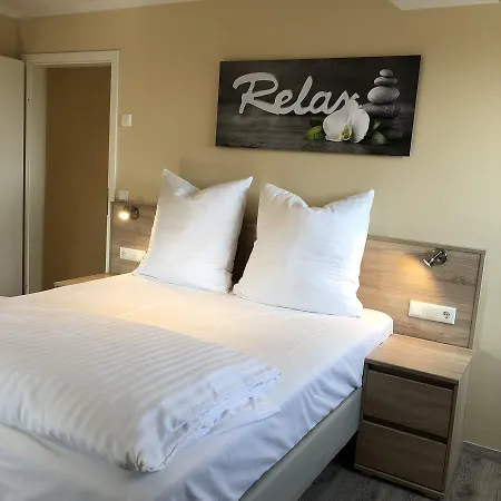 Select & Aparts Hotel 3*