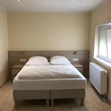 Select & Aparts メンヒェングラートバッハ