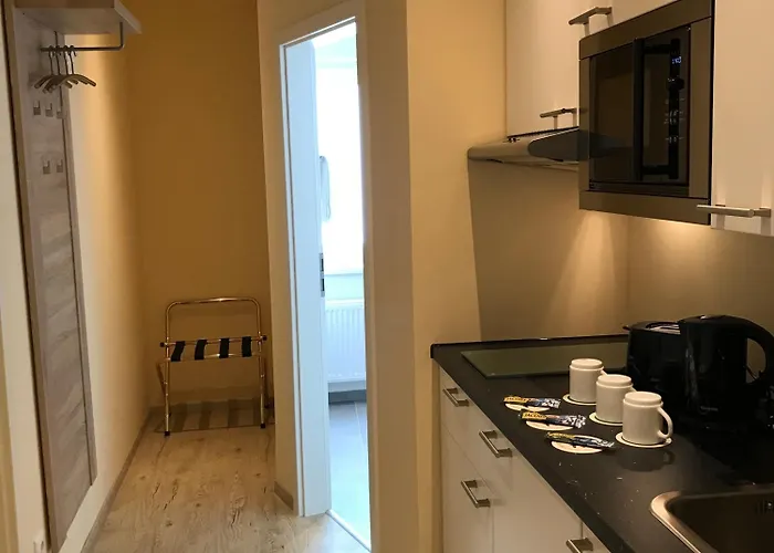 Select & Aparts Hotel 3*