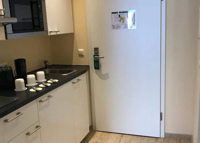 Select & Aparts Hotel 3*